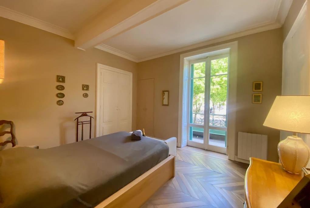L'Historien - Avec Balcon Coeur De Nimes Apartment Ngoại thất bức ảnh