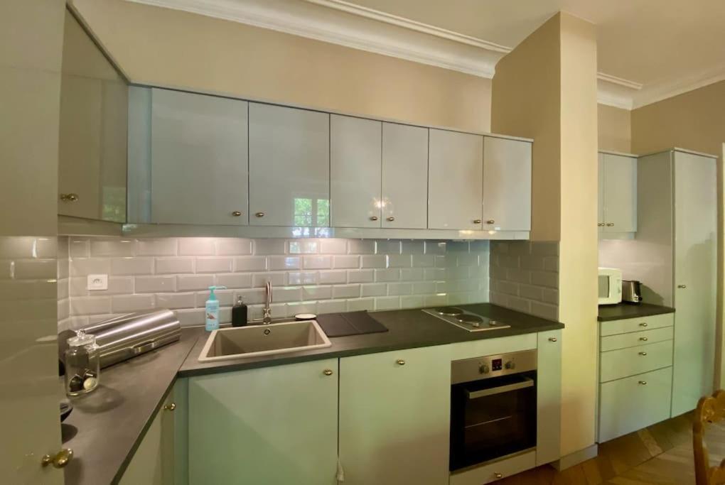 L'Historien - Avec Balcon Coeur De Nimes Apartment Ngoại thất bức ảnh