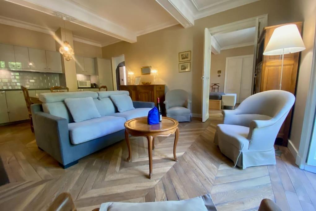 L'Historien - Avec Balcon Coeur De Nimes Apartment Ngoại thất bức ảnh